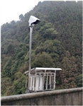 沿江高速引薦氣象要素能見(jiàn)度在線(xiàn)監(jiān)測(cè)系統(tǒng)，路面結(jié)冰狀況探測(cè)儀器
